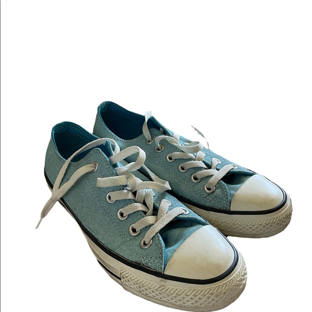 Converse Chuck Taylor Sneakers